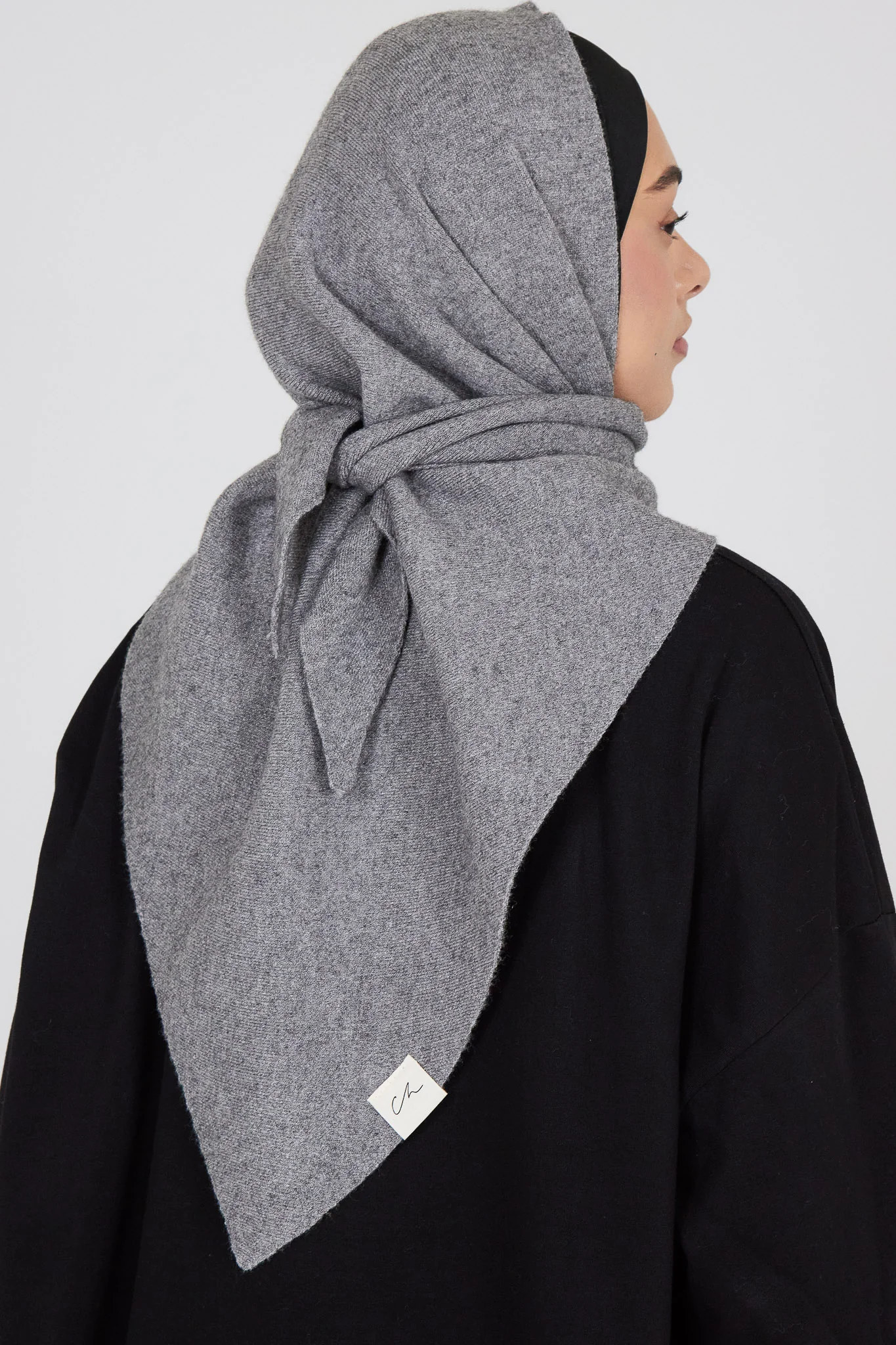 L'Écharpe Gris - Image 3