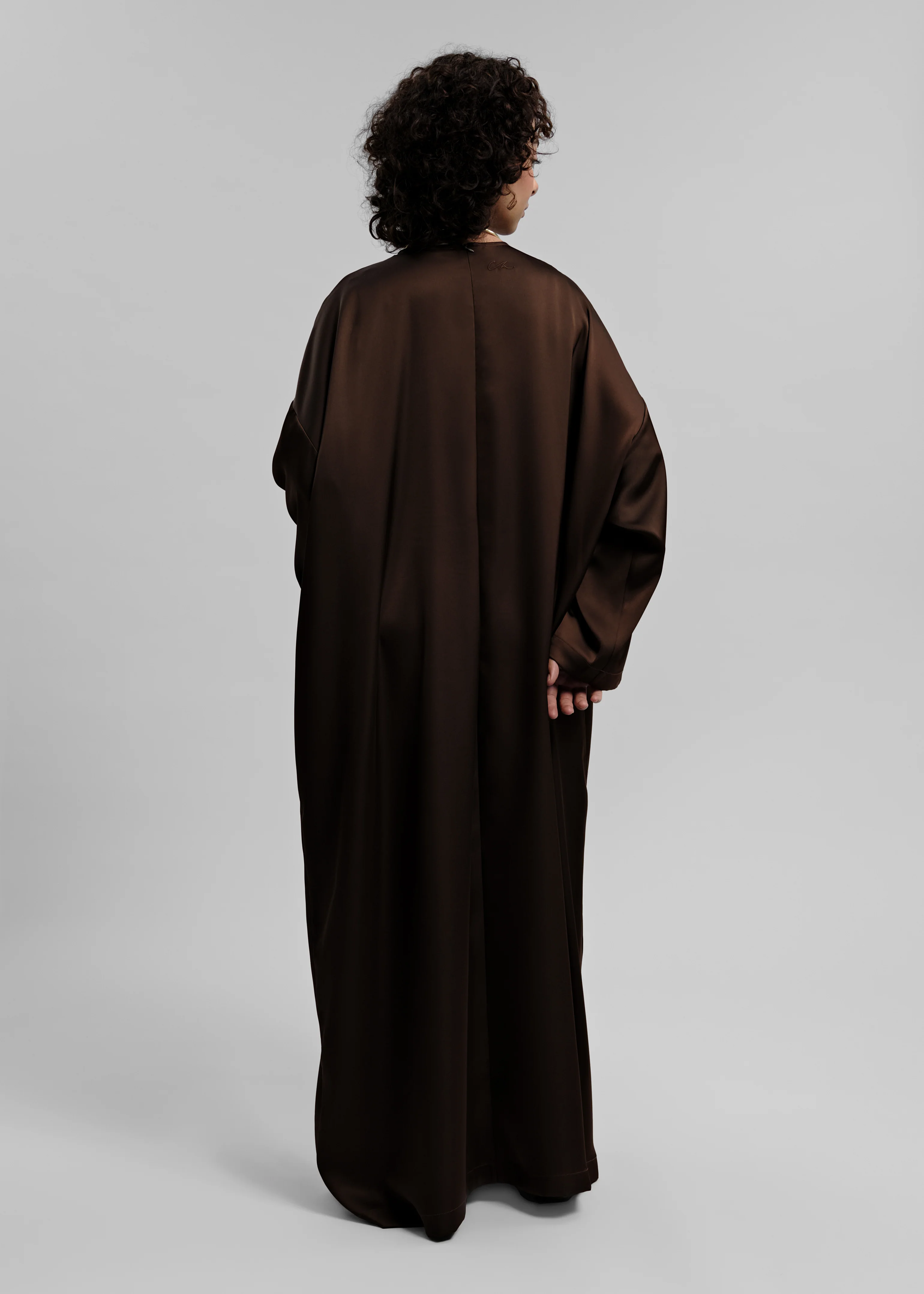La Robe Satin Brun - Image 3