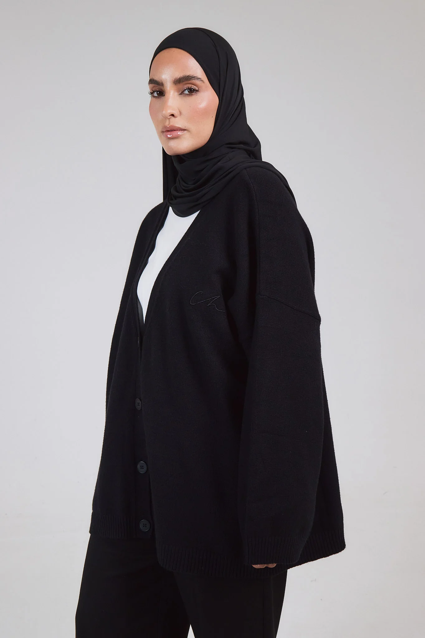Le Cardigan Noir - Image 3