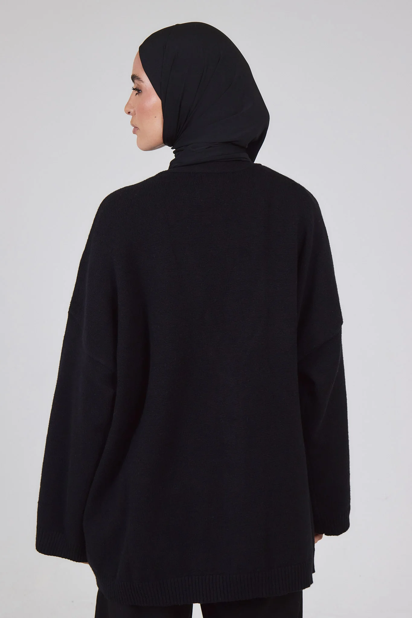 Le Cardigan Noir - Image 4