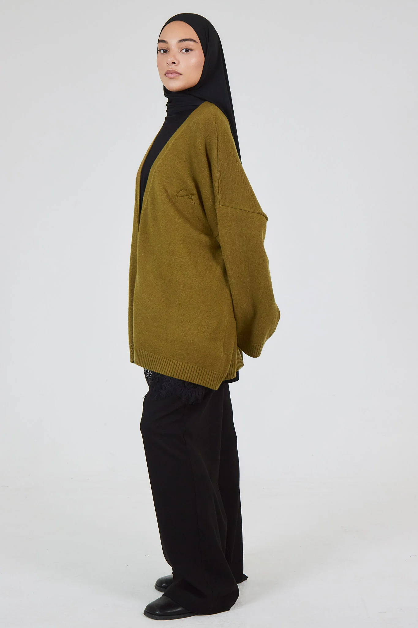 Le Cardigan Olive - Image 5