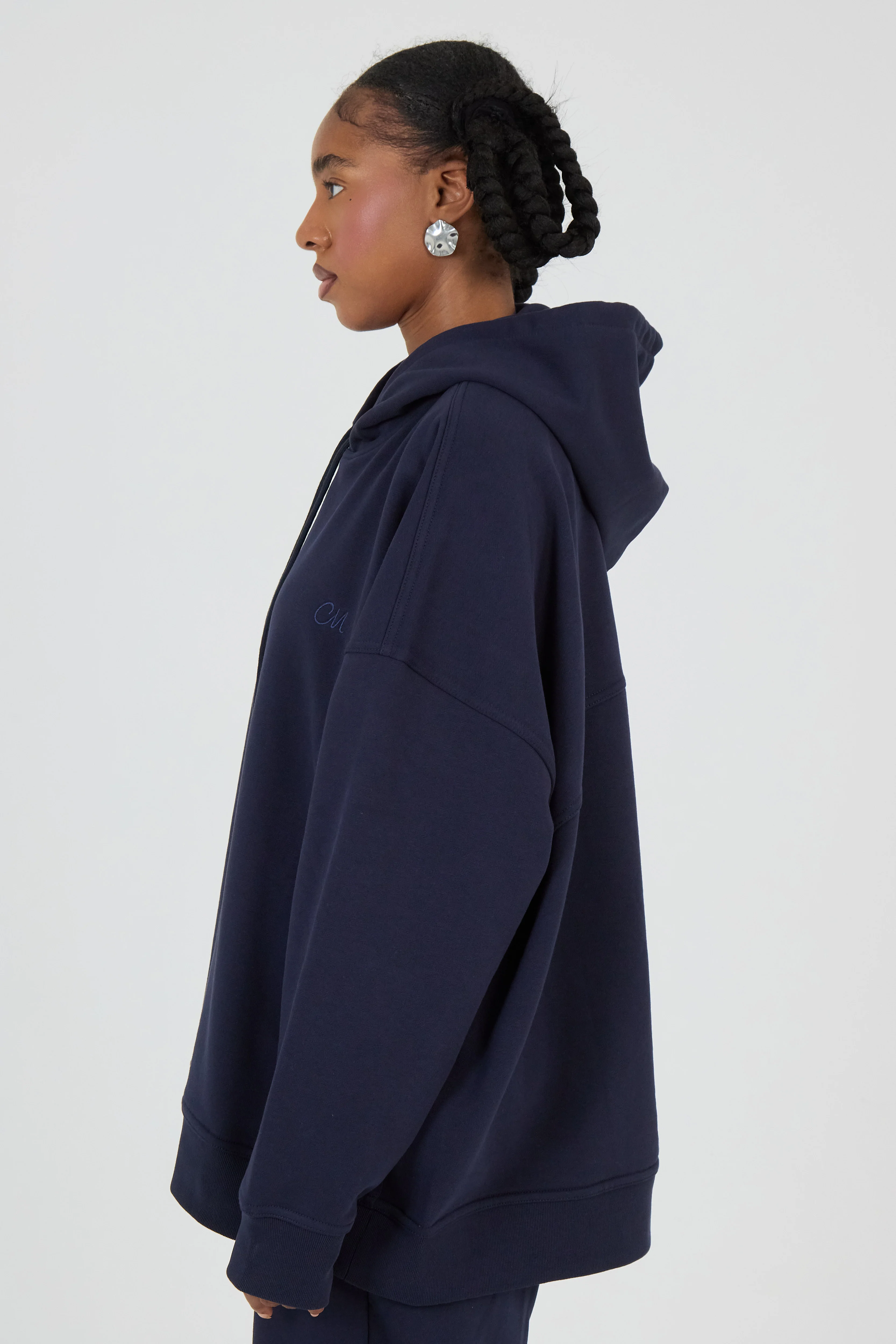 Le Hoodie Bleu Nuit