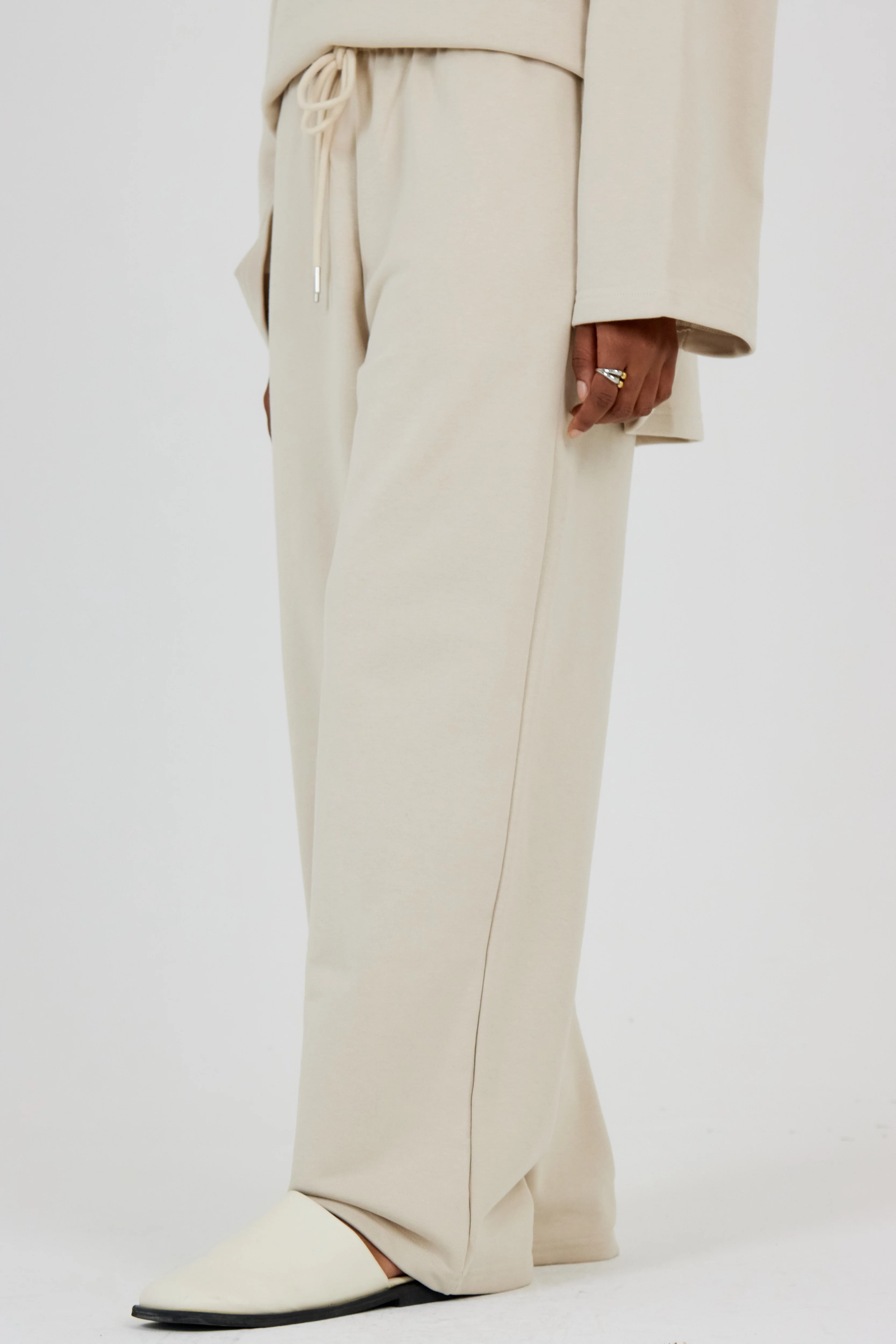 Le Jogging Beige - Image 2