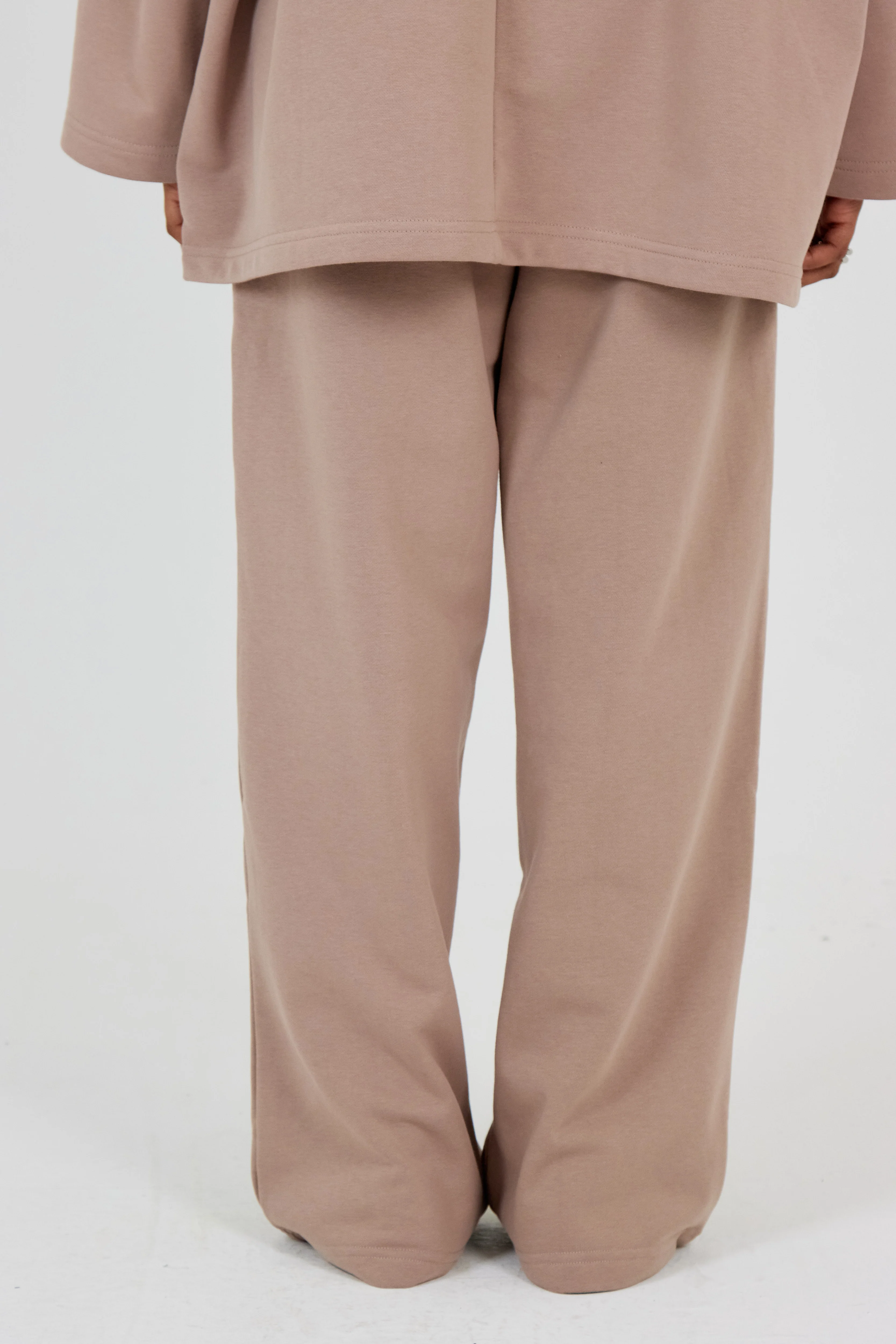 Le Jogging Mocca - Image 2