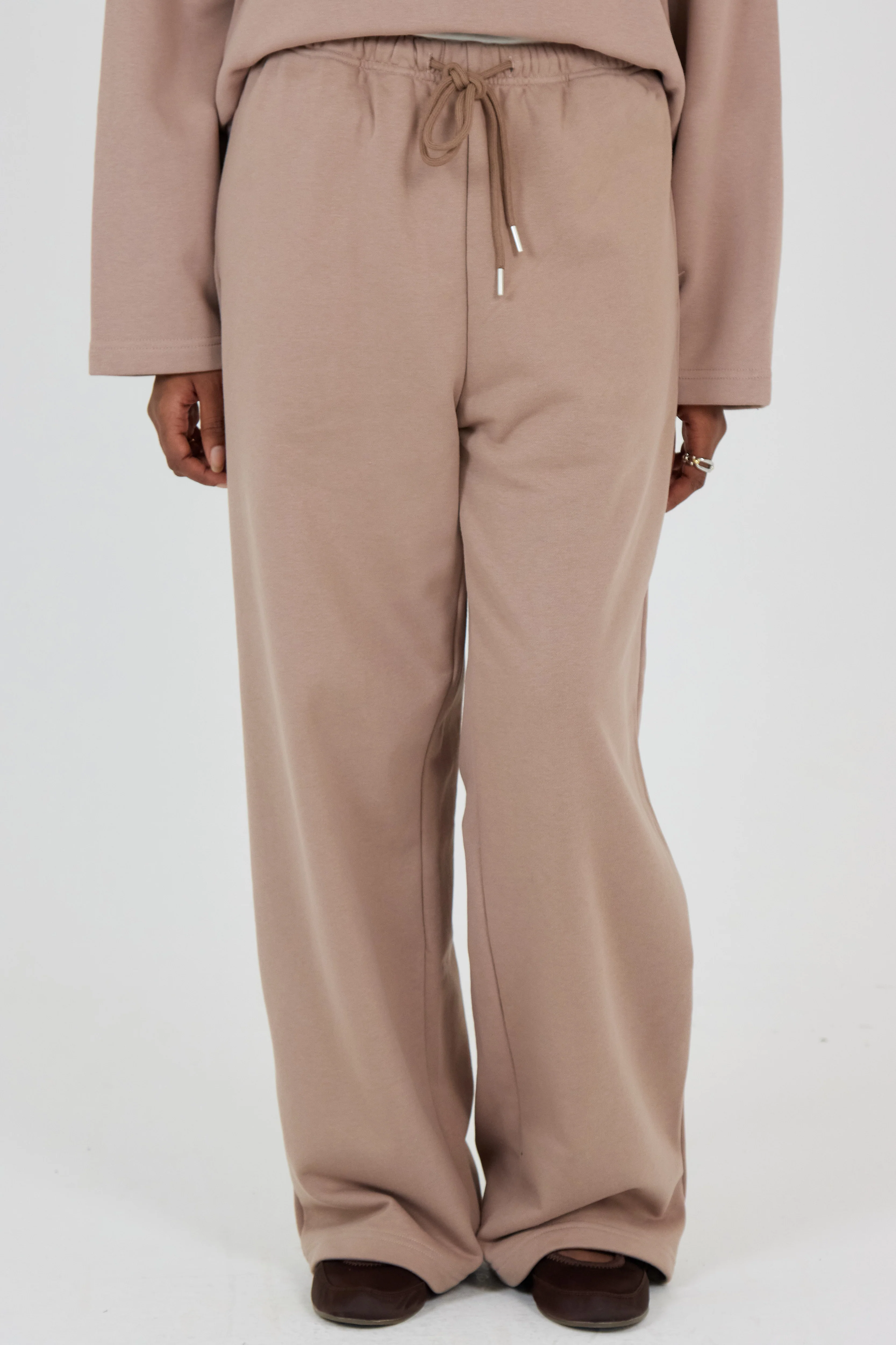 Le Jogging Mocca - Image 3