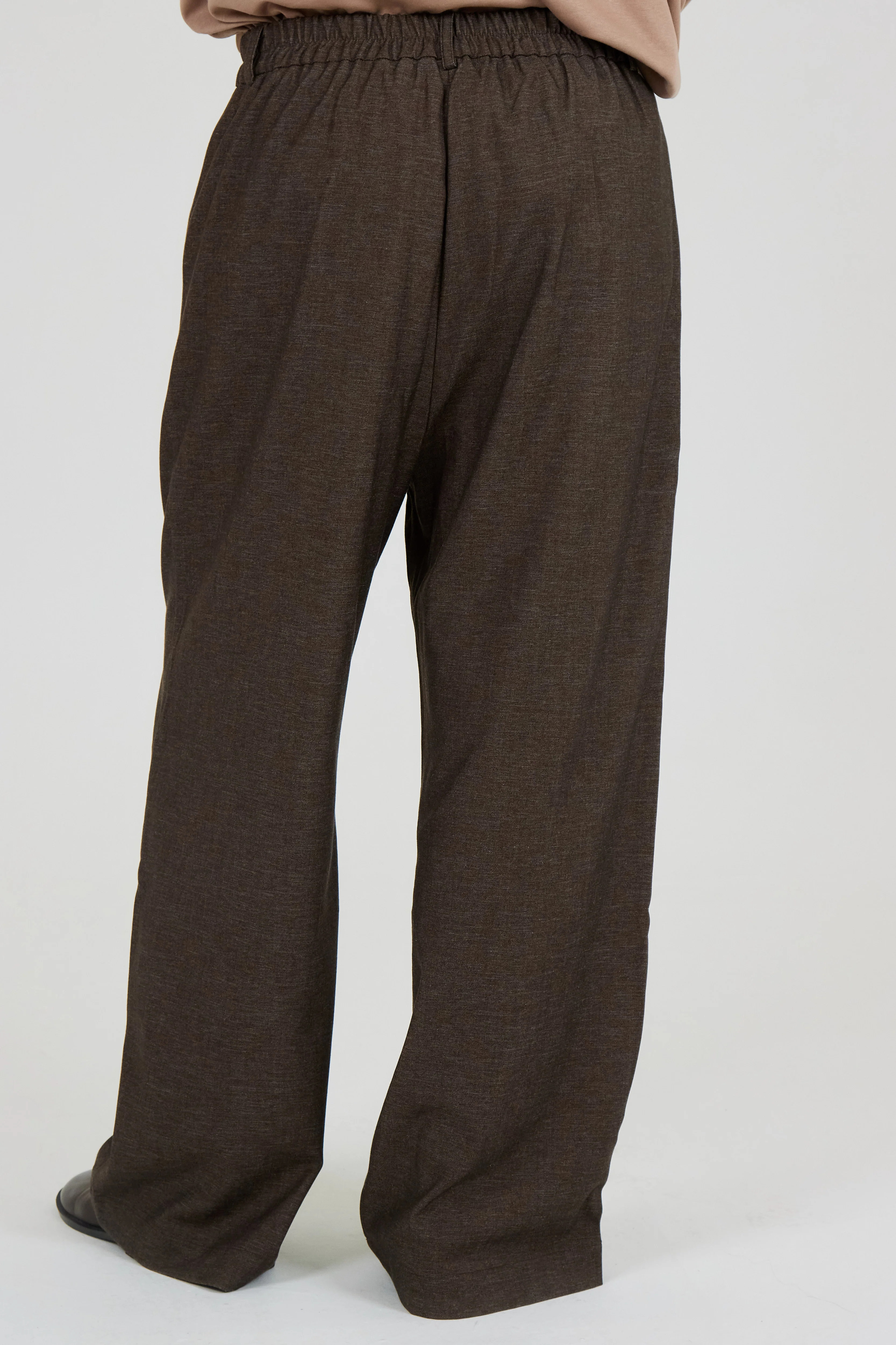 Le Pantalon City AW Brun - Image 3