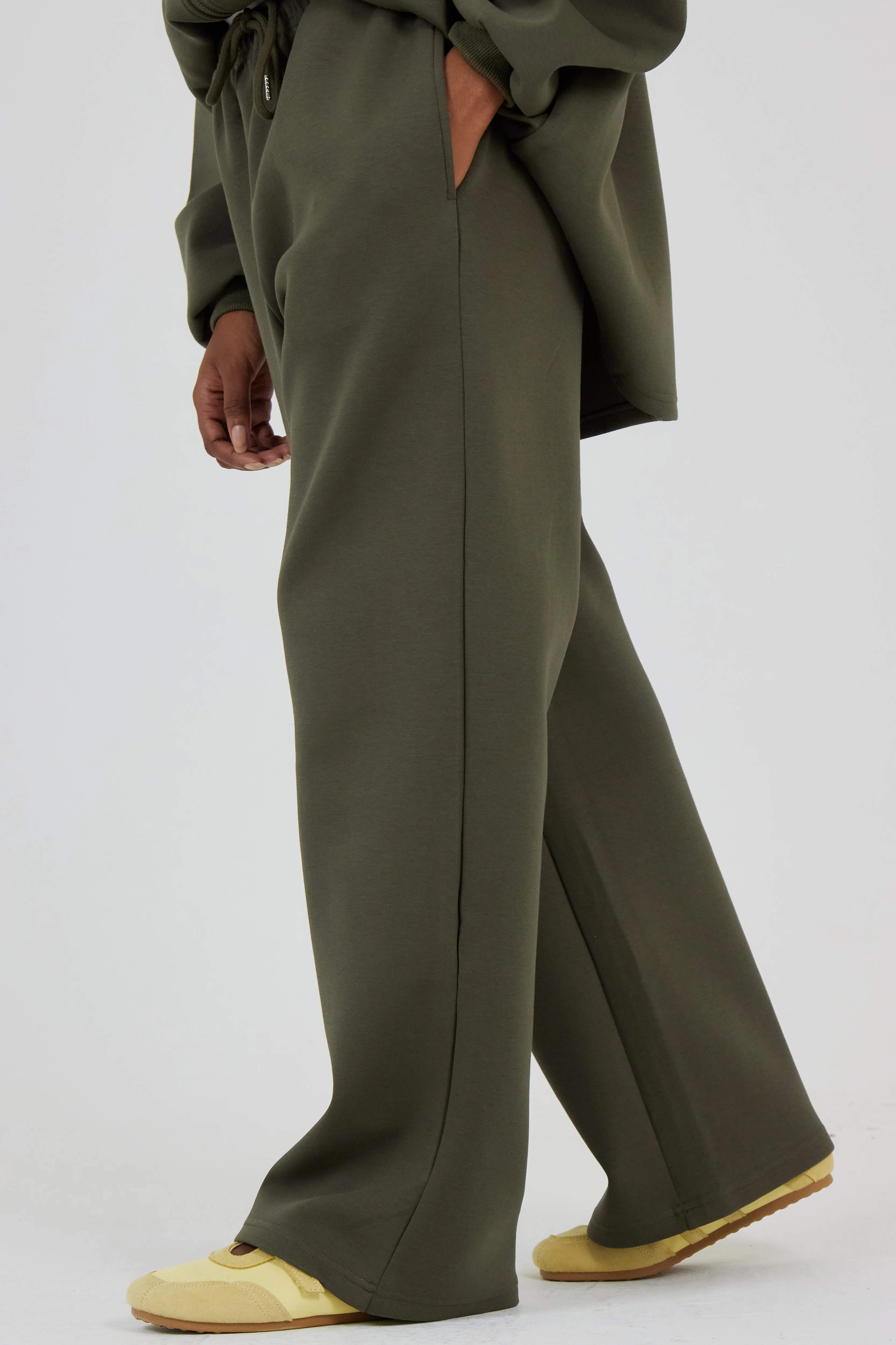 Le Pantalon Comfy Kaki - Image 3