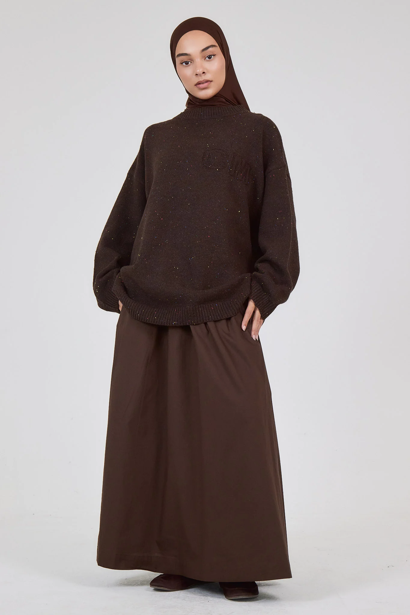 Le Pull-Over Brun - Image 4
