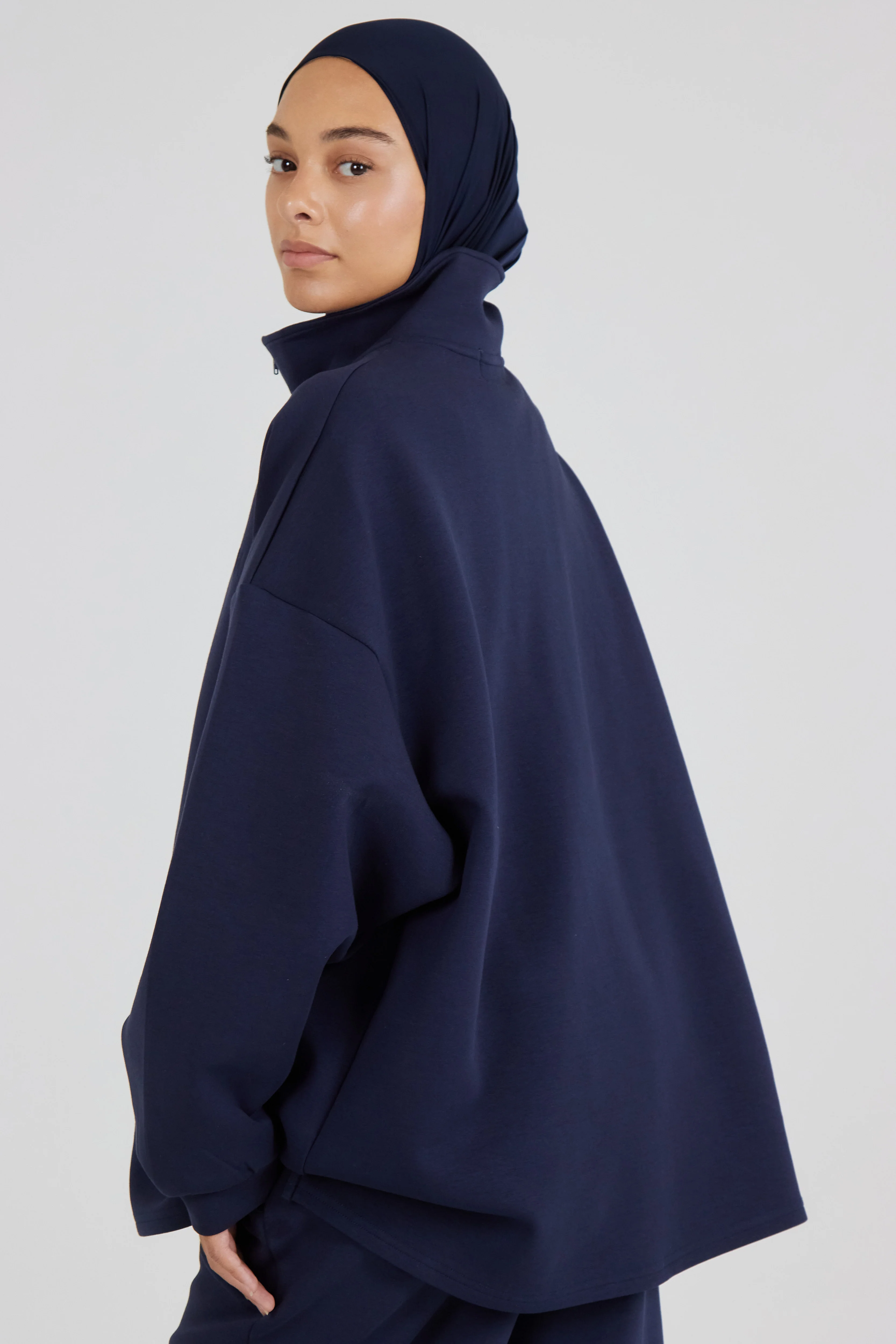 Le Sweat Zip Comfy Bleu nuit - Image 3