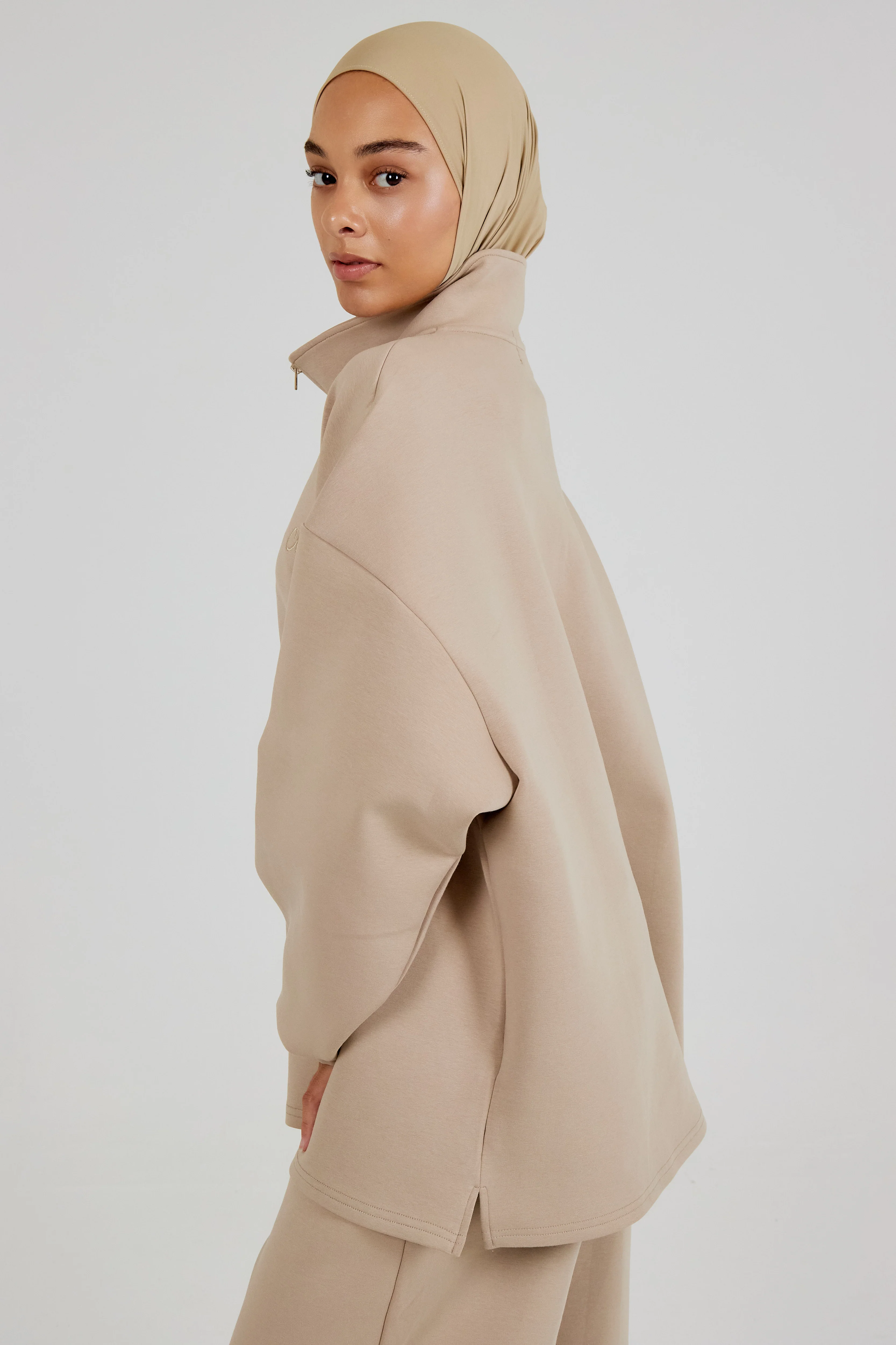 Le Sweat Zip Comfy Beige - Image 3