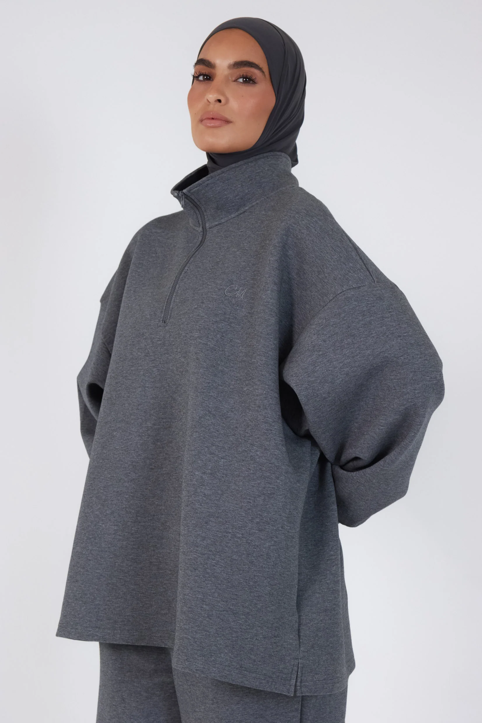 Le Sweat Zip Comfy Gris foncé - Image 5