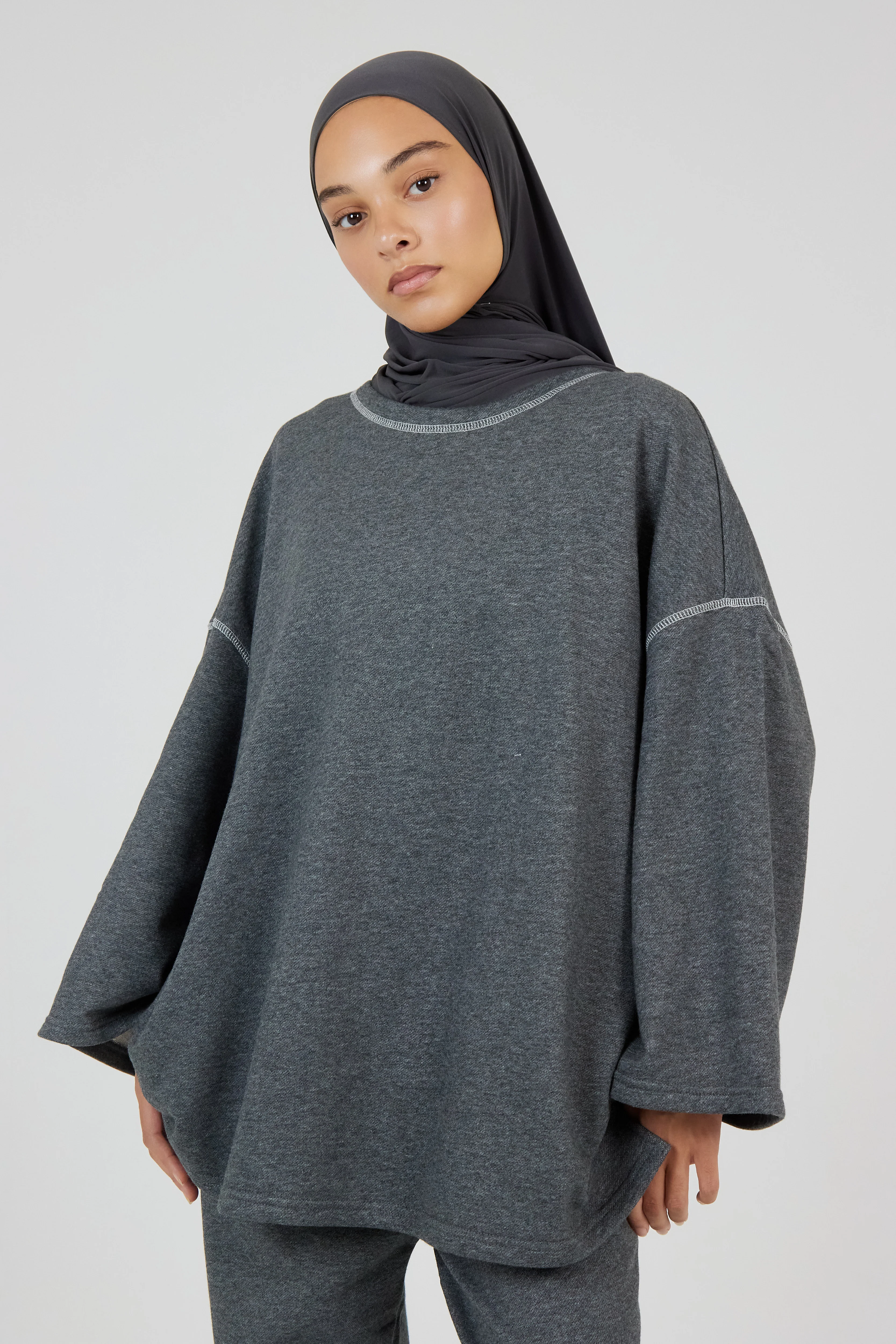 Le T-shirt Essential Gris foncé