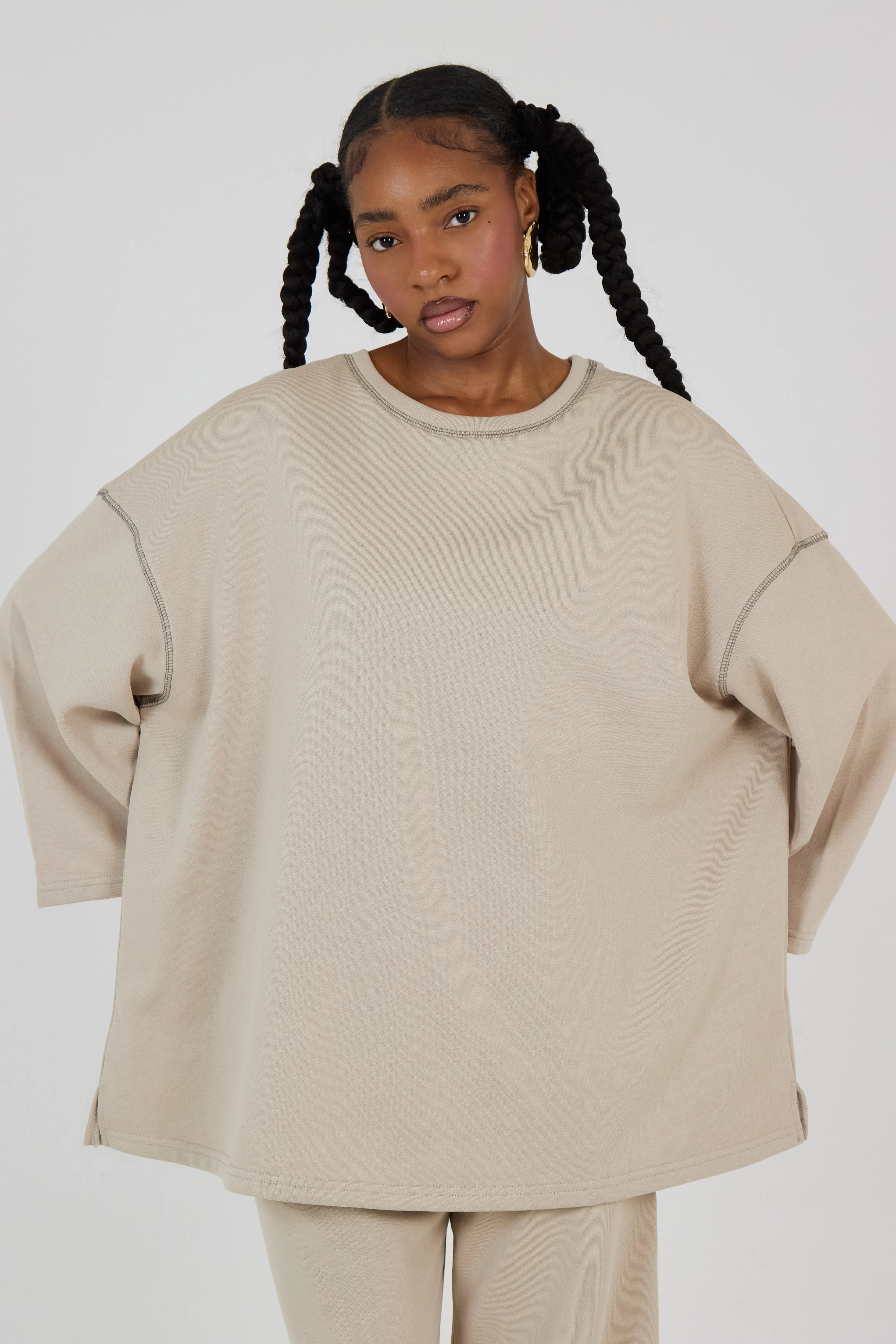 Le T-shirt Essential Taupe - Image 3